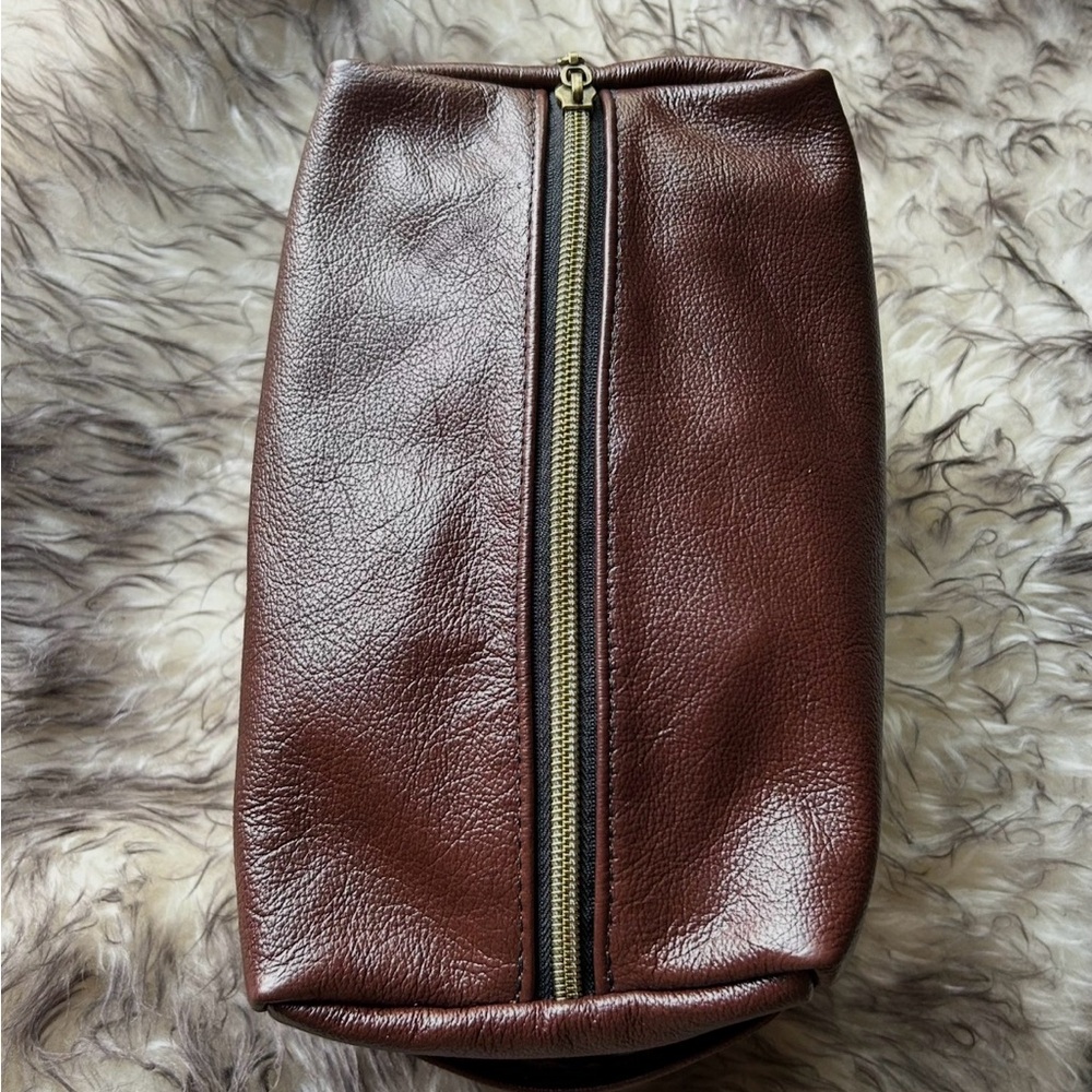 Brown Leather Men's Toiletry Bag